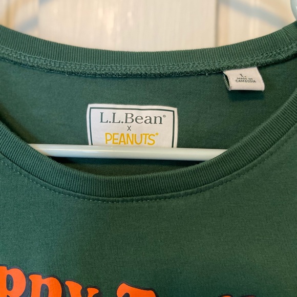 L.L. Bean Snoopy Winter Long Sleeve - Picture 3 of 3